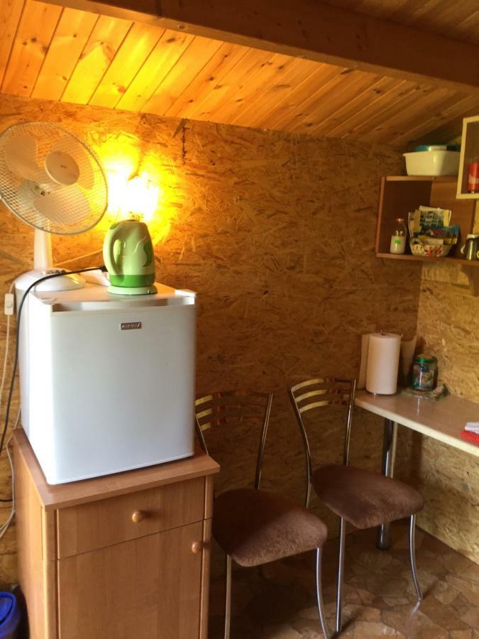 Pokoje Goscinne Renata Knitter Komnino Exterior foto